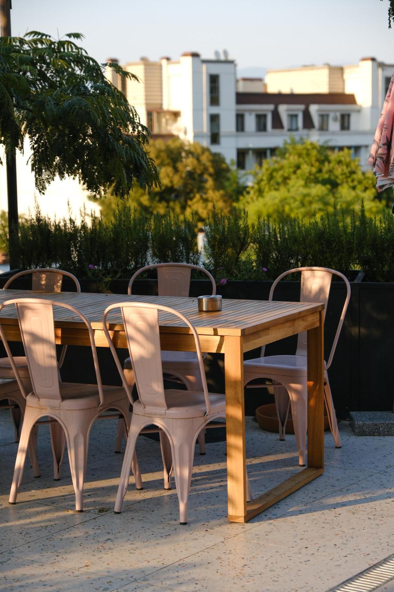 Hotel Margot Sololaki Tbilisi Esterno foto